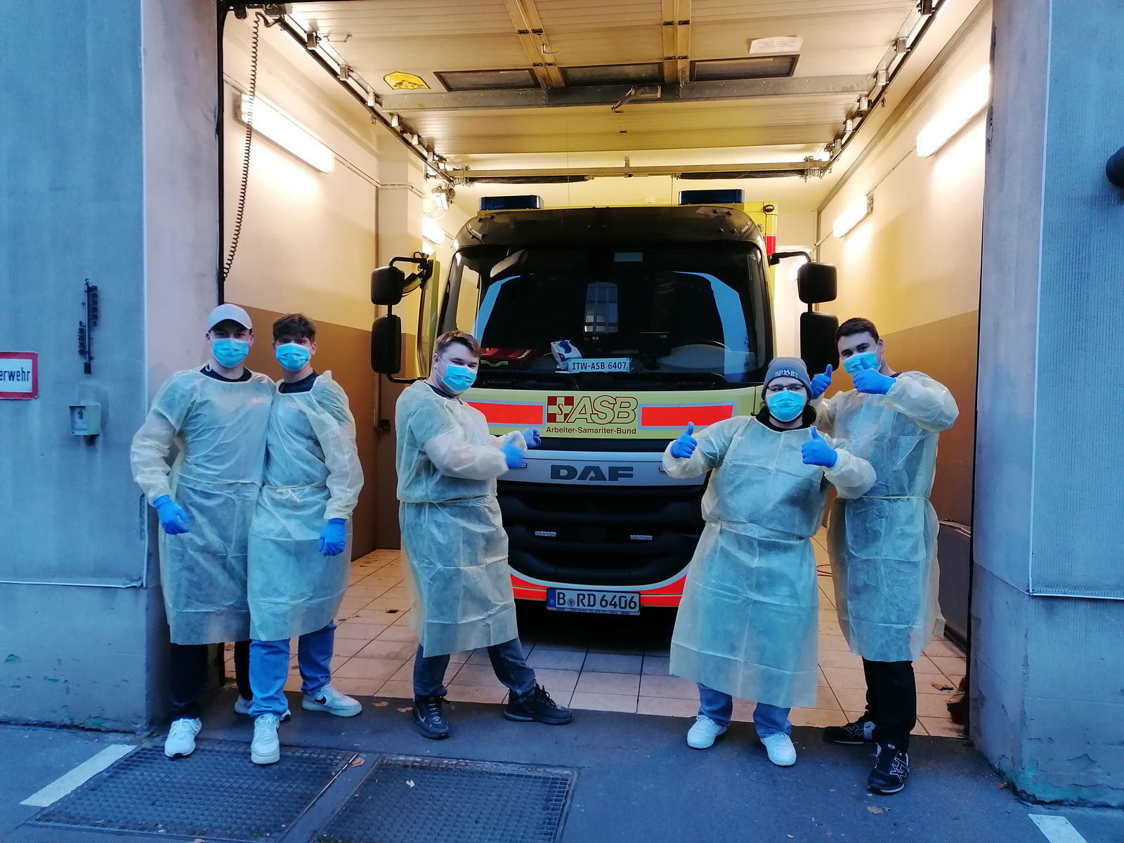 Praxistag-Schutzkittel_c-ASB-Bastian-Metzinger