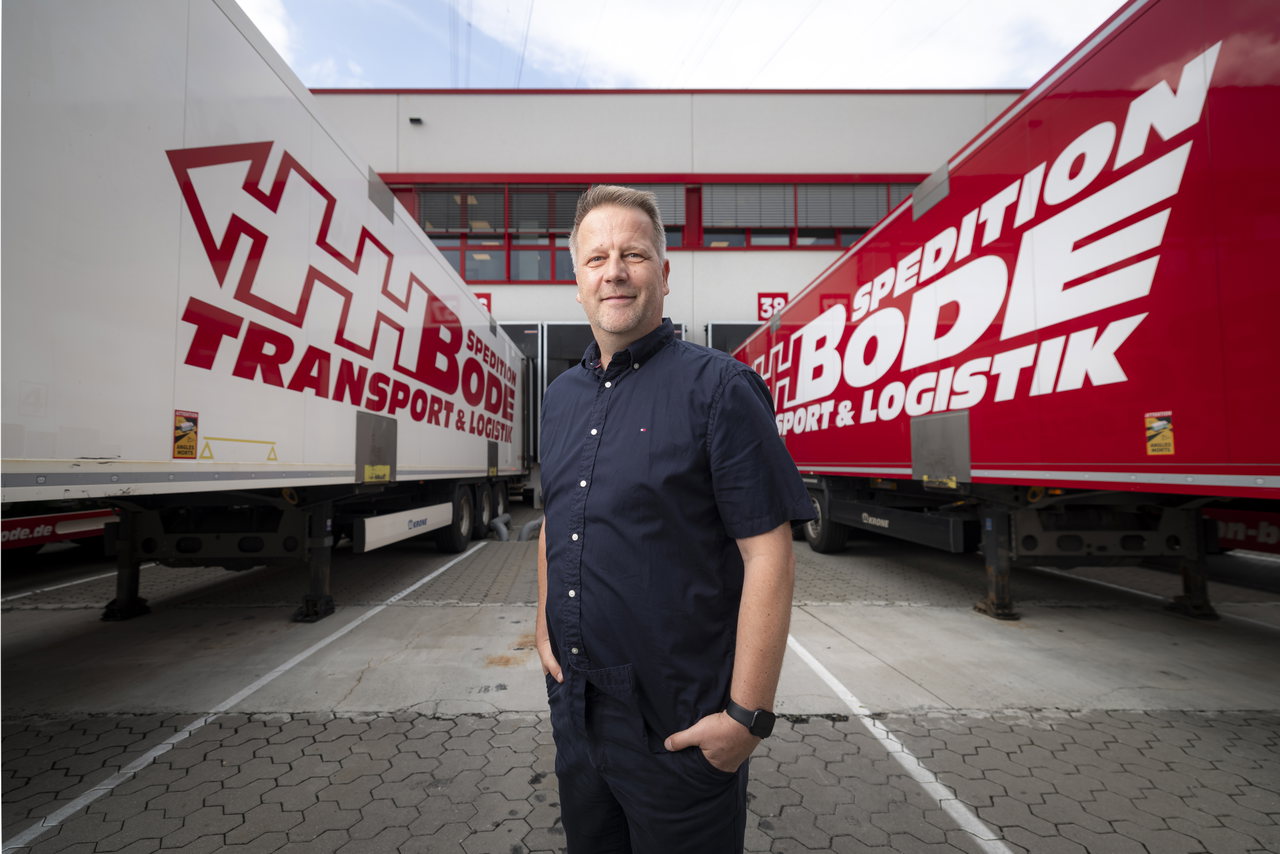 HL4a_Aufmacher Logistik und Intralogistikfk_202608311337_4933