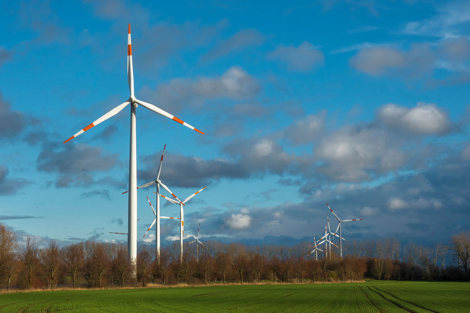windenergy-rtdWpK6sw-M-unsplash