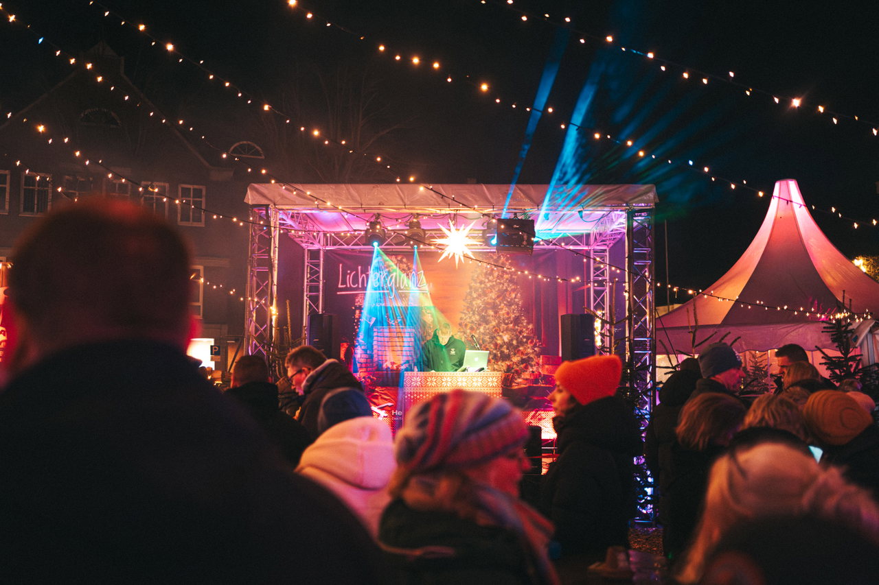 HHFTouristik_Weihnachtsmarkt_20251218_OliverVoss_low-16