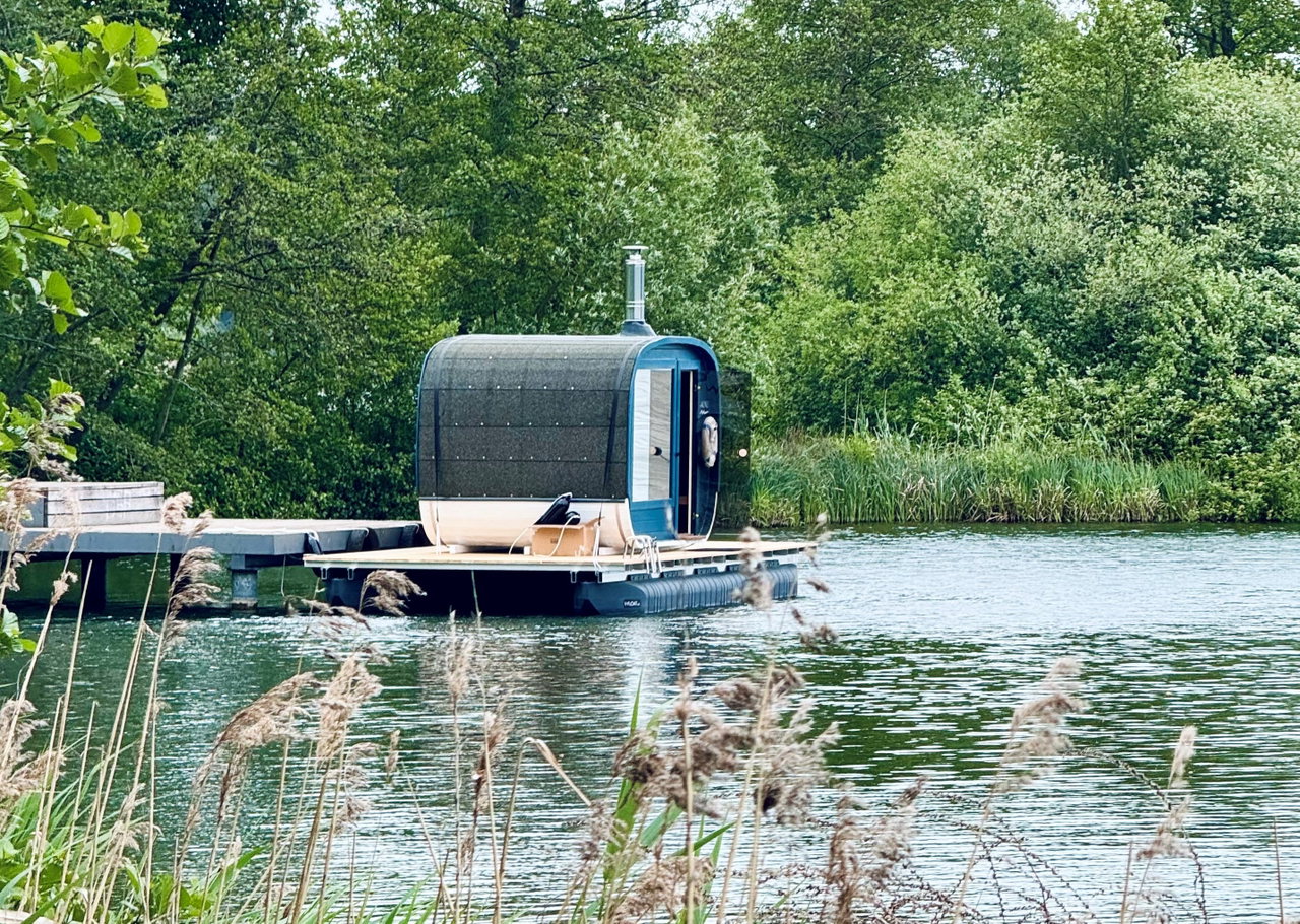Eutin_Saunli_schwimmende Sauna © Saunli GmbH
