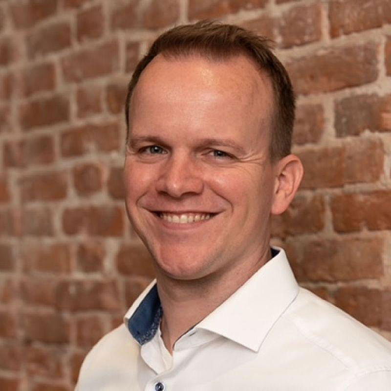 shz_Vermarkt-Digi-Magazin_Team_A-Beig_Patrick_Brammer_2507