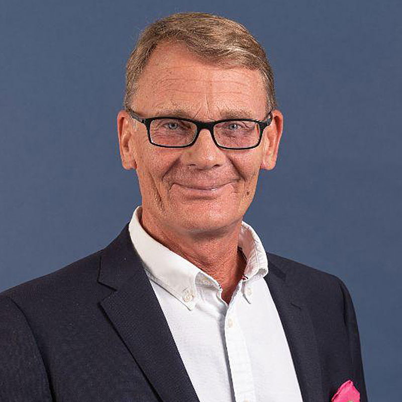 shz_Vermarkt-Digi-Magazin_Team_Husum_Ulf_Arriens _2507