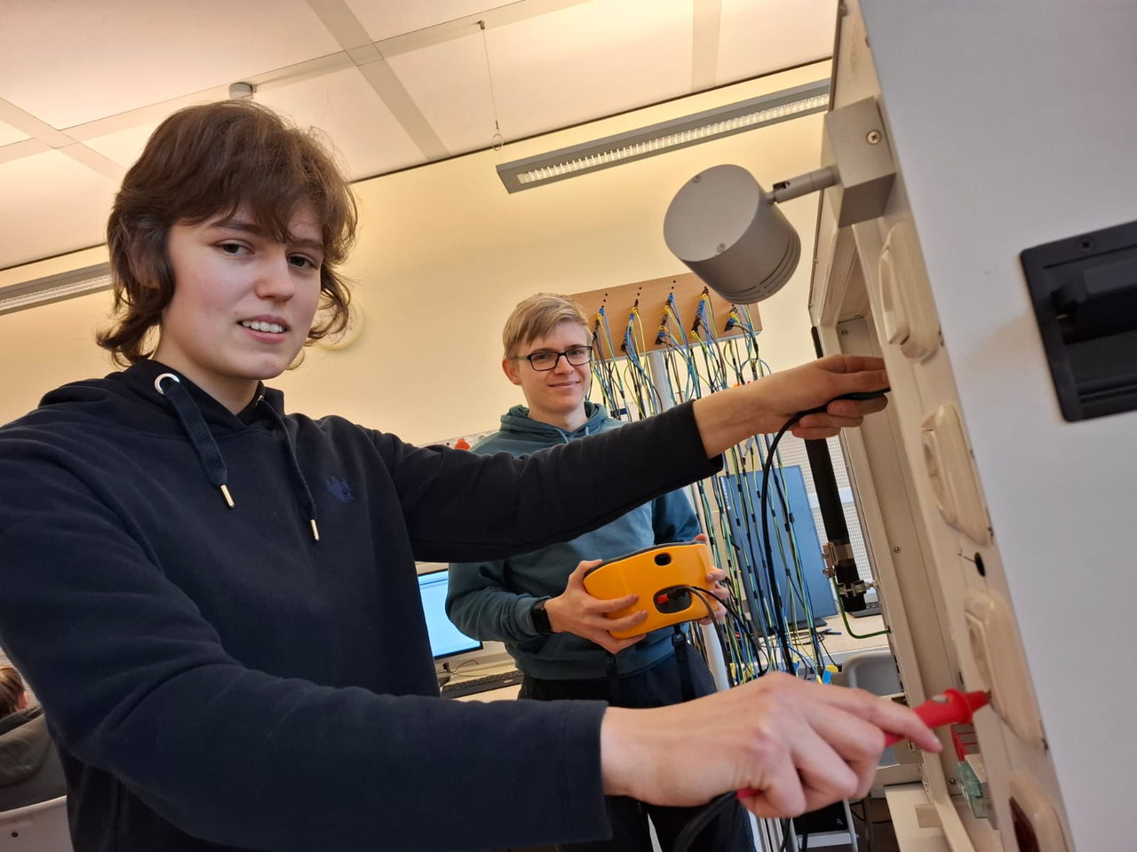 Mette Ricklefsen (18) aus Karlum und Jonas Salzmann (22, Föhr).