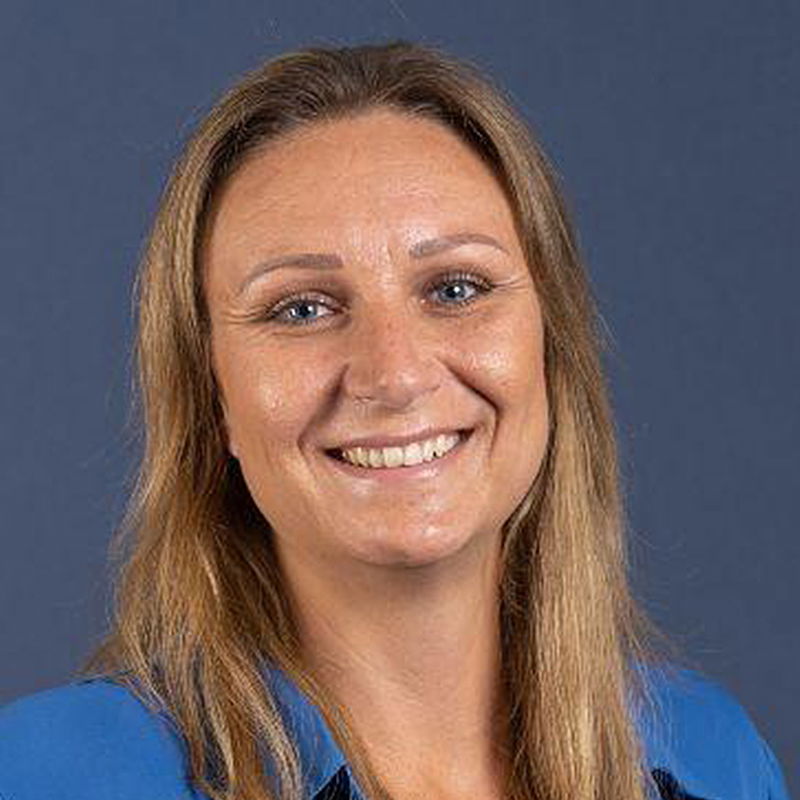 shz_Vermarkt-Digi-Magazin_Team_A-Beig_Nicole_Schlicht_2507