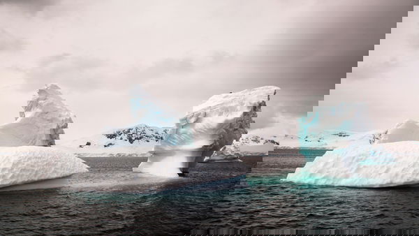 antartica-lqcHCkIk4Z0-unsplash