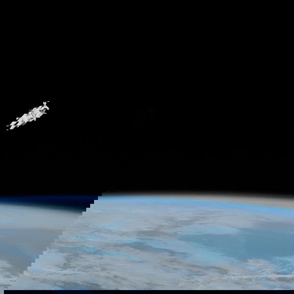 universe-Yj1M5riCKk4-unsplash