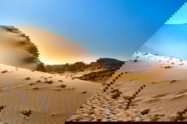 mountain desert-pTp5BpWPNYU-unsplash