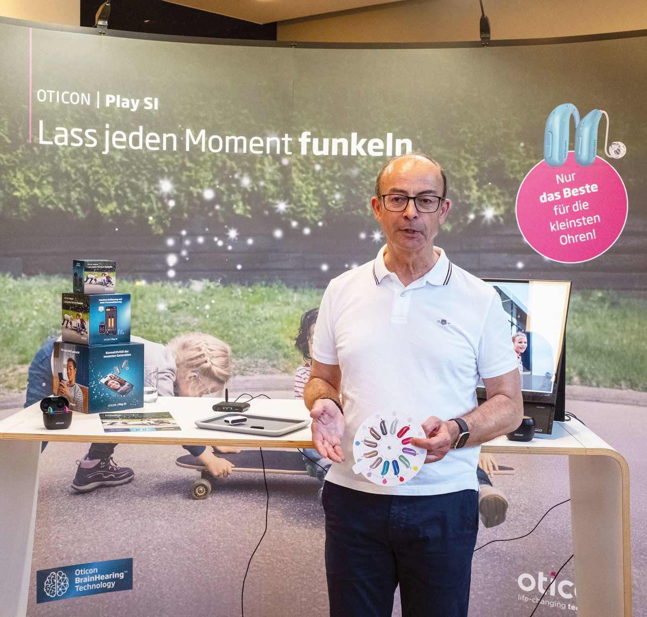 Oticon_Paed_Tour_04