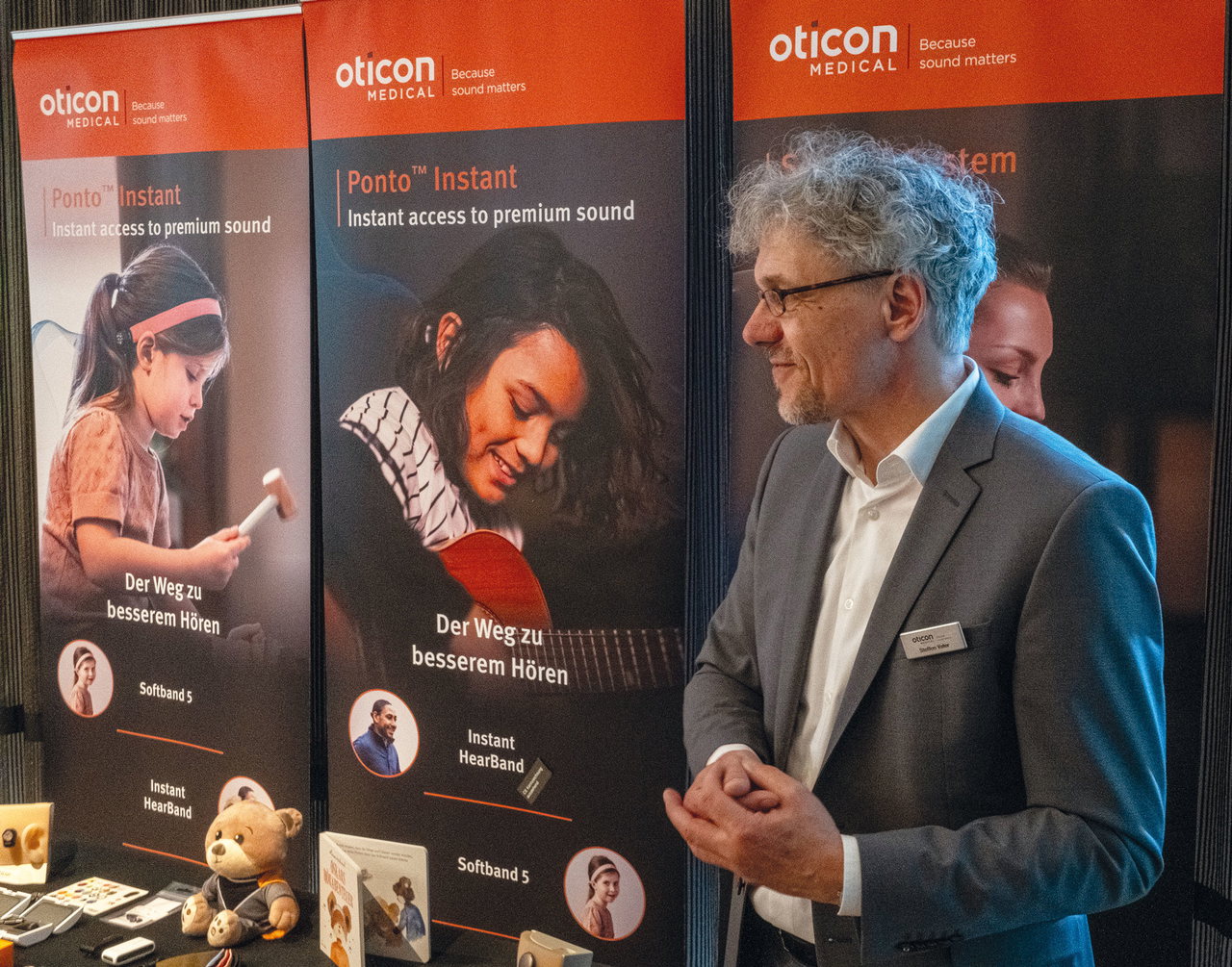 Oticon_Paed_Tour_03