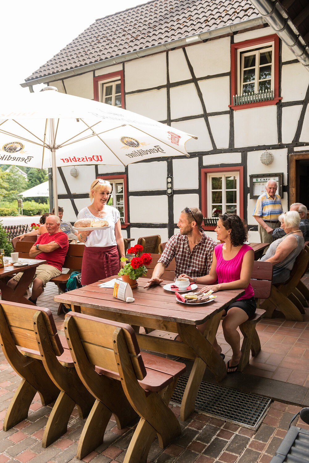 Café zur Römerquelle, Nettersheim, ©Eifel Tourismus GmbH, Dominik Ketz
