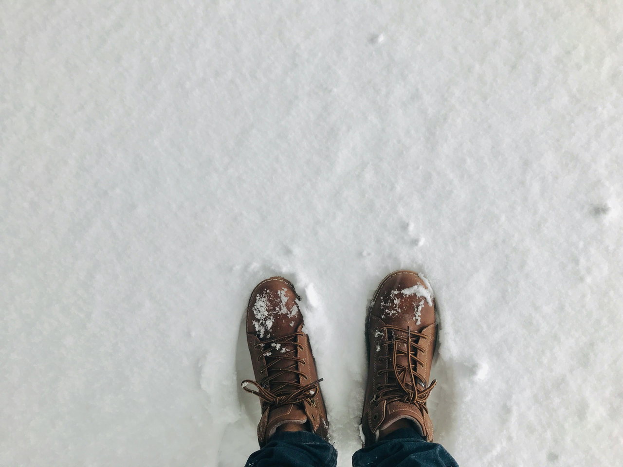 Schneeschieber-TRsKz3yZyaY-unsplash