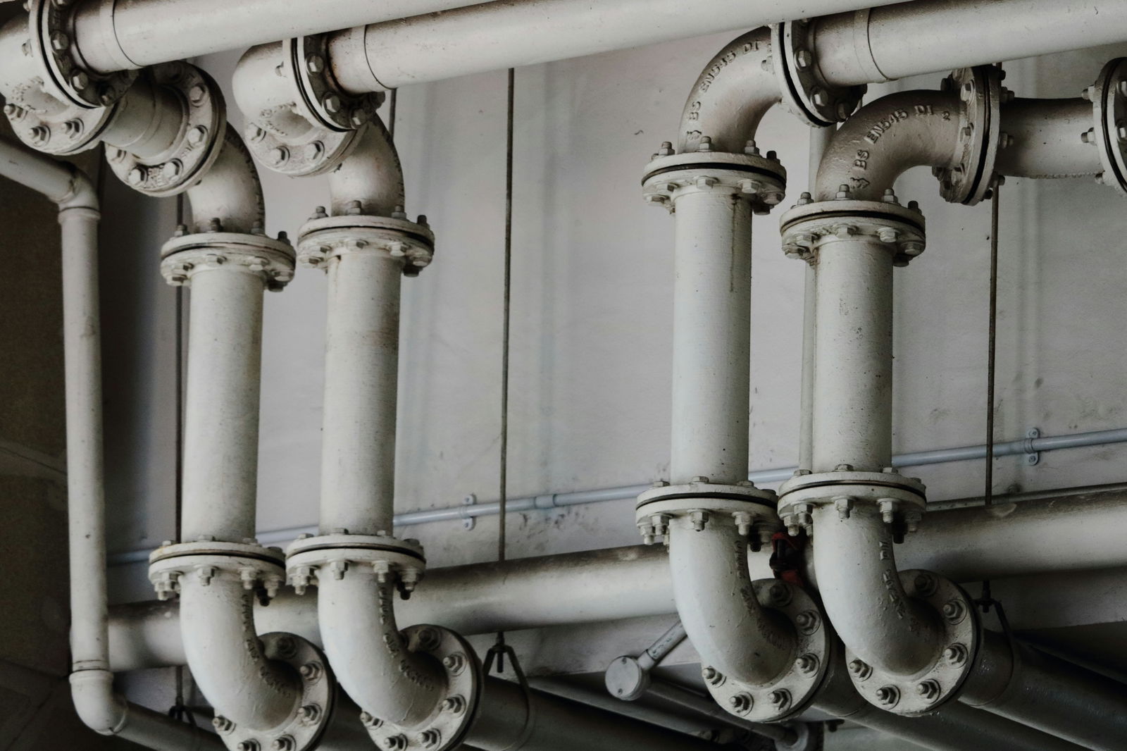 plumbing-scUBcasSvbE-unsplash