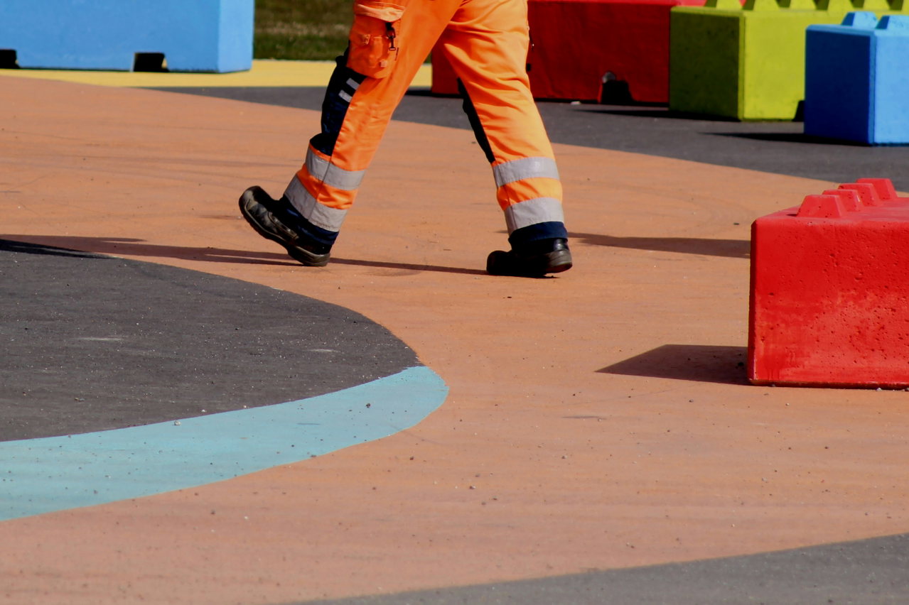working shoe-0deq4DZy7xw-unsplash