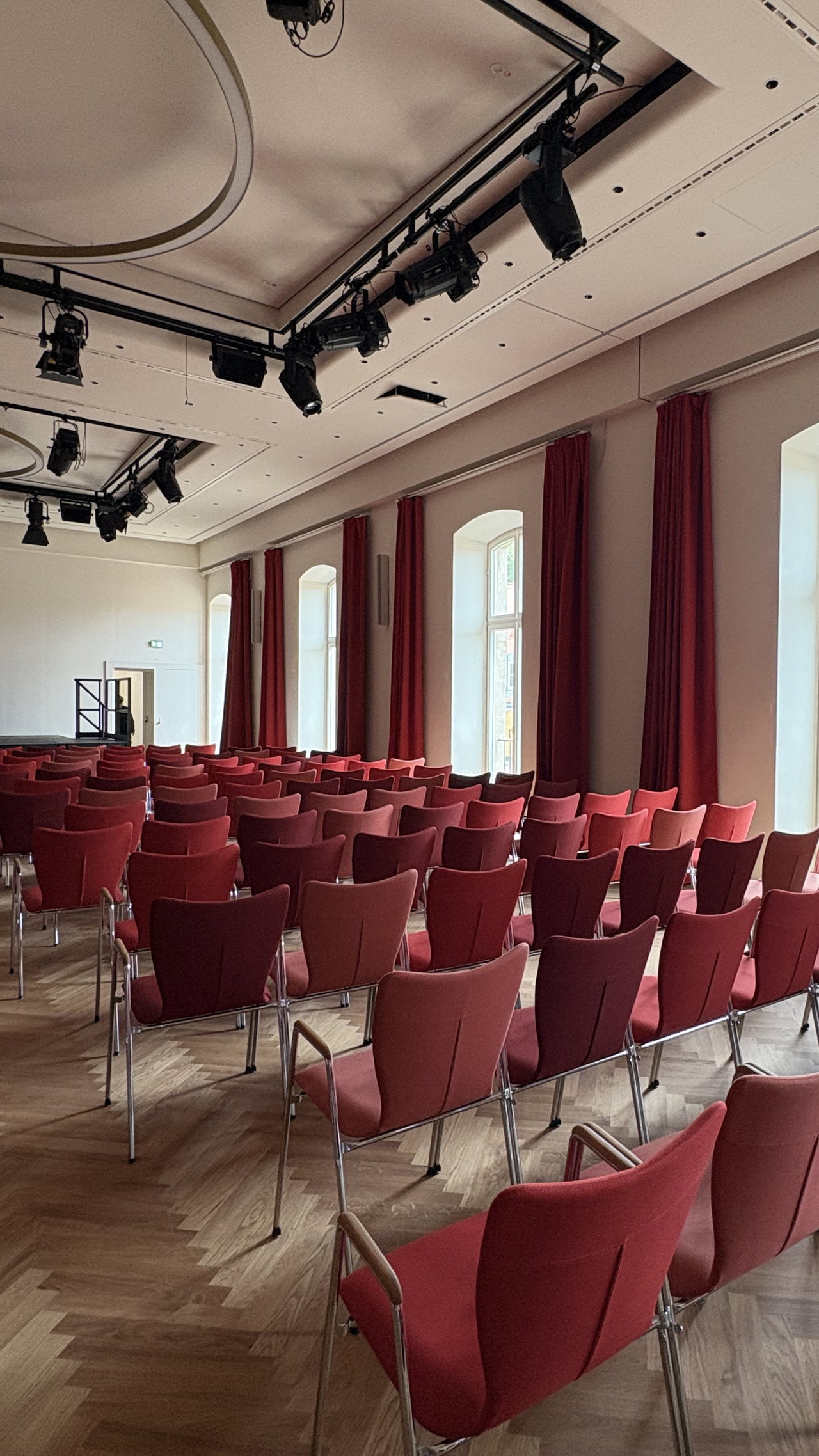 Der_Balkonsaal_im_Friedrichsforum_Sabine_Schille