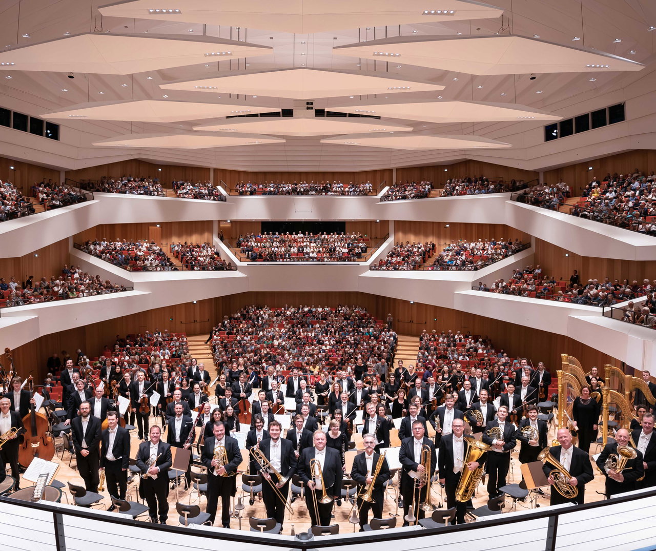 Dresdner_Philharmonie_2019_Farbe2_c_BjoernKadenbach_KuPa