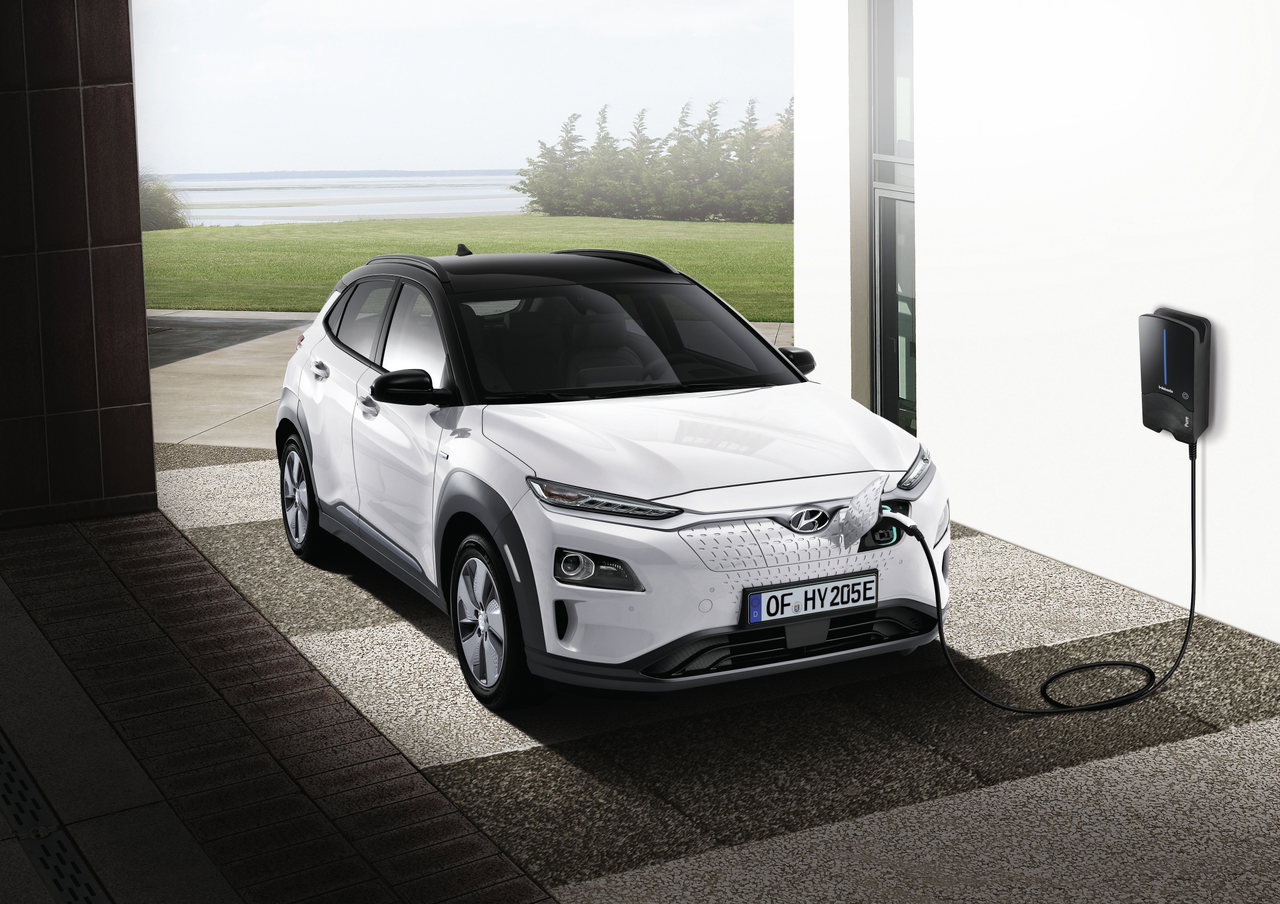 Hyundai bietet die Wallbox Webasto Pure an.