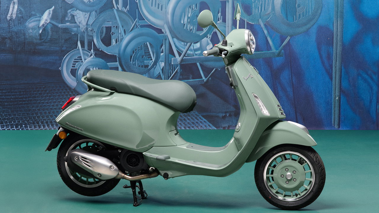 Vespa Primavera 125 „80th“.