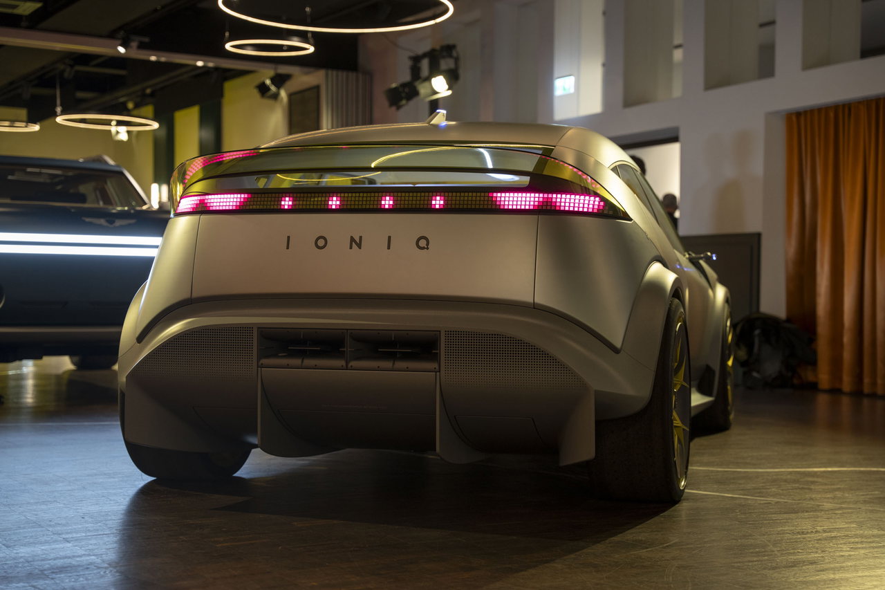Hyundai Ioniq 3 Concept.