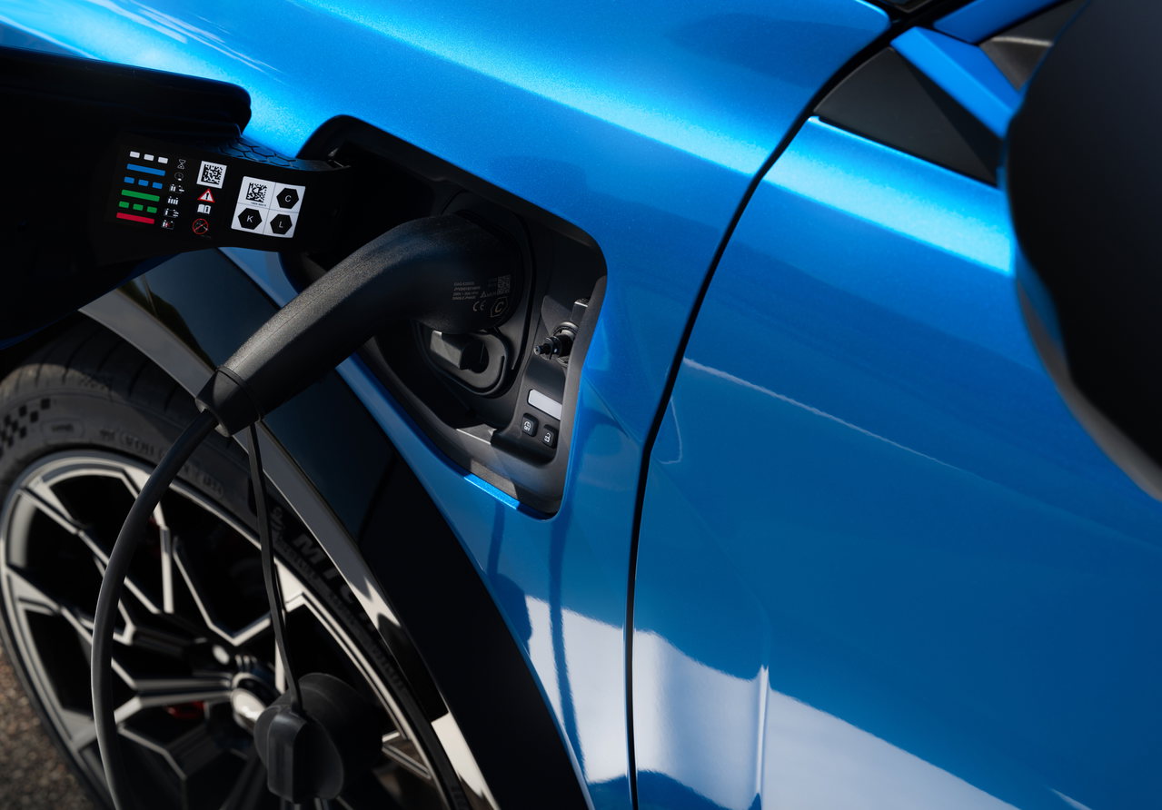 Alpine A290.
