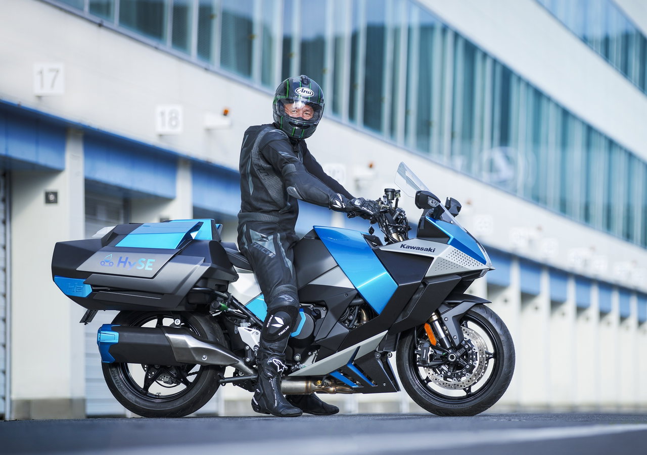 Kawasaki mit Wasserstoff-Verbrennungsmotor  Kawasaki
