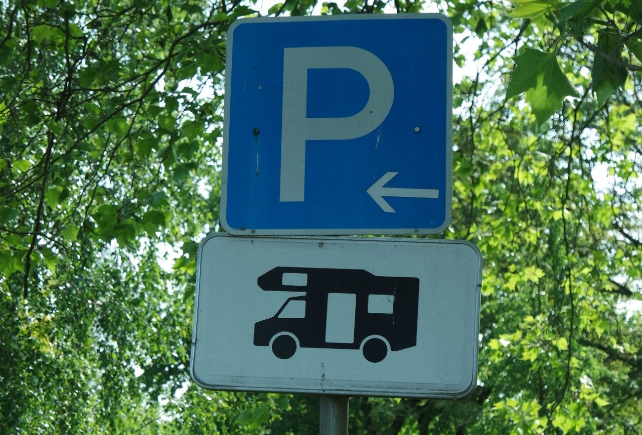 thumbnail_Wohnmobil-Parkplatz