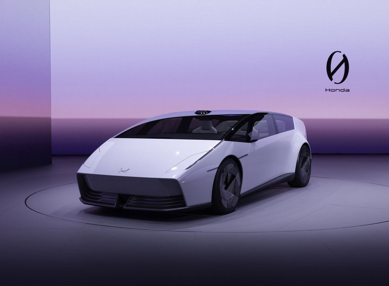Honda 0 Saloon.
