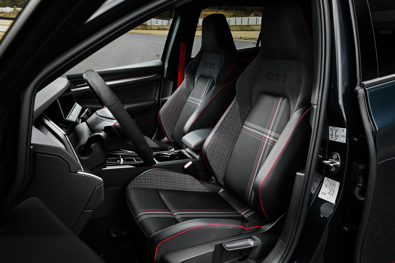Volkswagen Golf GTI Edition 50 Innenansicht