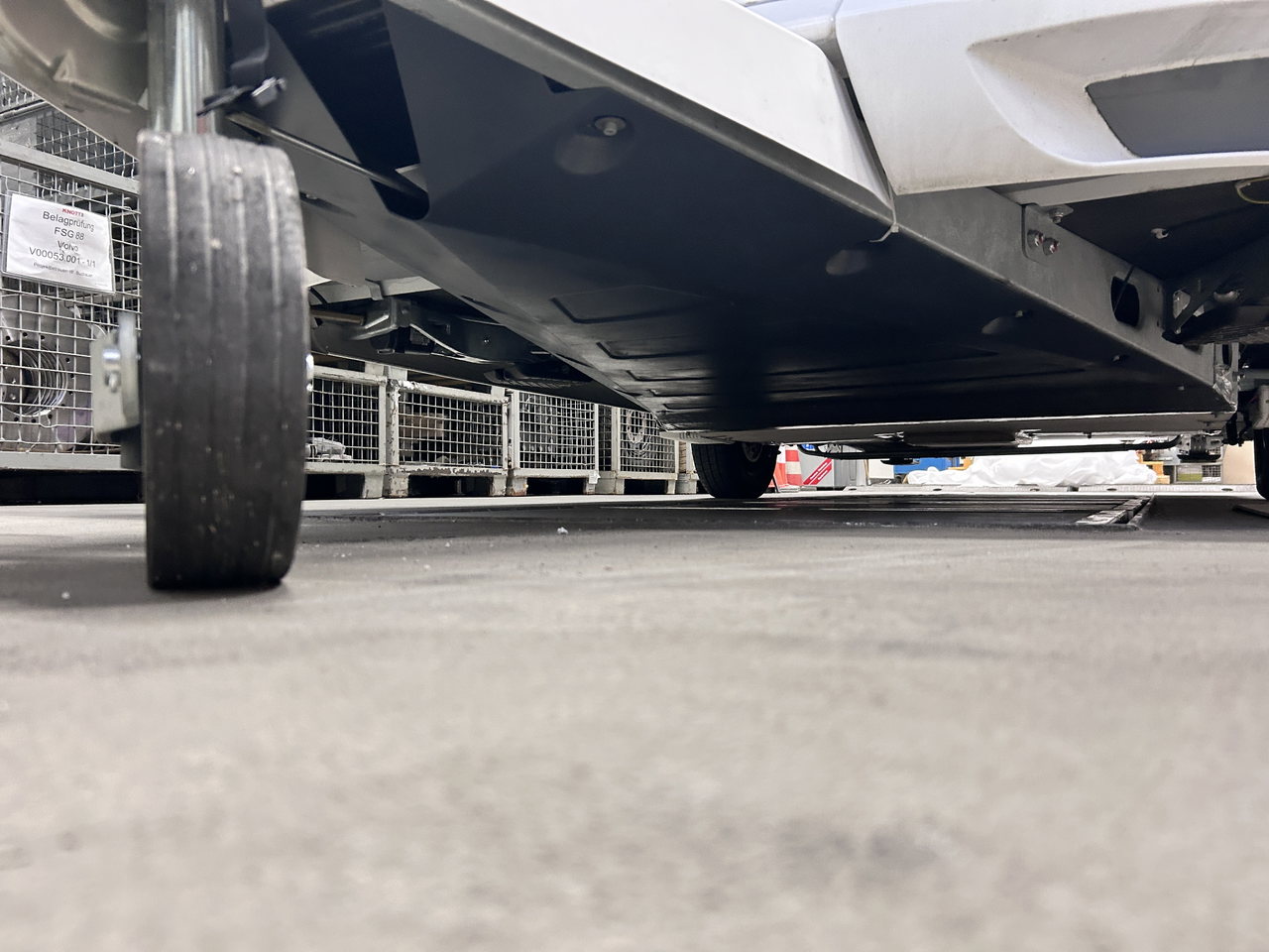 Der Trailerhersteller Knott arbeitet an einer Unterbodenverkleidung für Wohnwagen, um den Kraftstoffverbrauch im Gespannbetrieb zu senken.