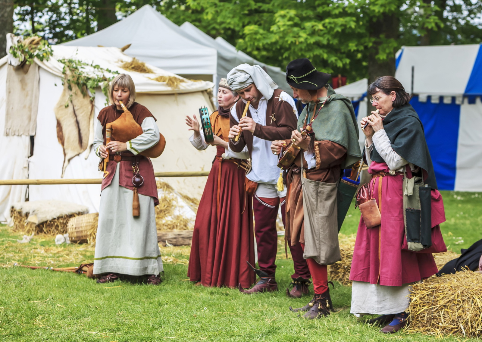 Mittelalterband_Razvan_iStock-1474327493