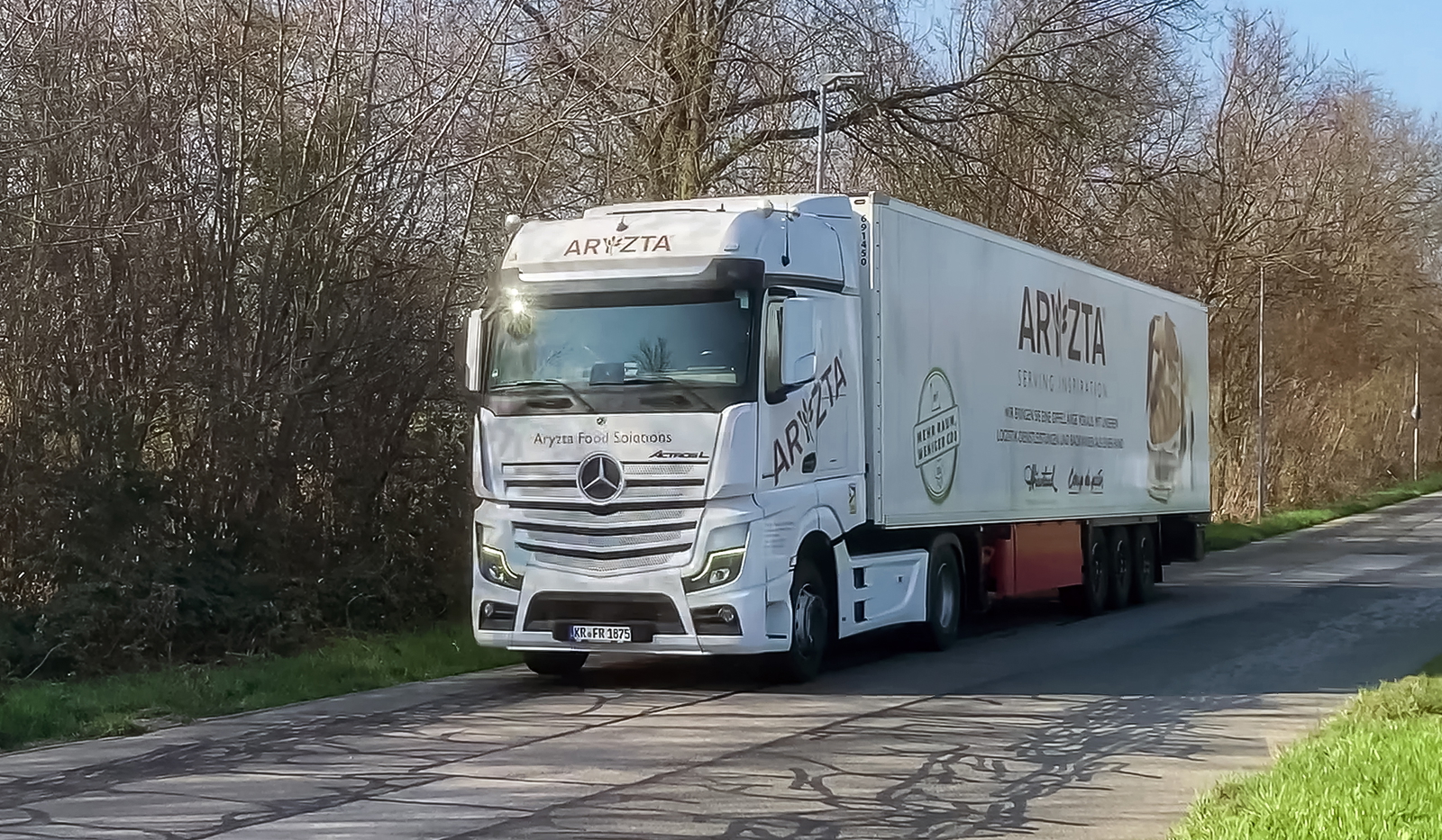 02_Finance_Aryzta_3-LKW