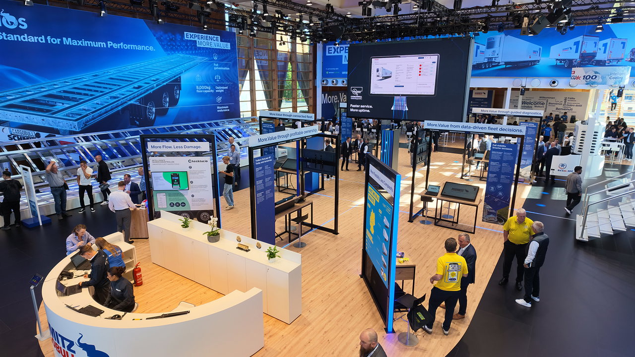 Im Innenraum des Pavillons 33 hatte das neue Chassis INGENIOS ebenso einen prominenten Platz wie die neue Kühlmaschine S.CU dc100.