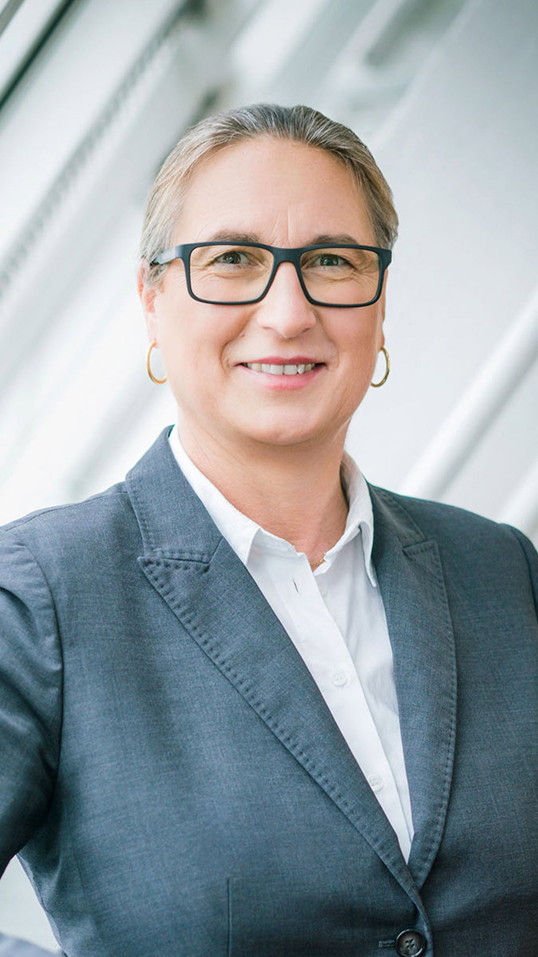 Marion Höllinger