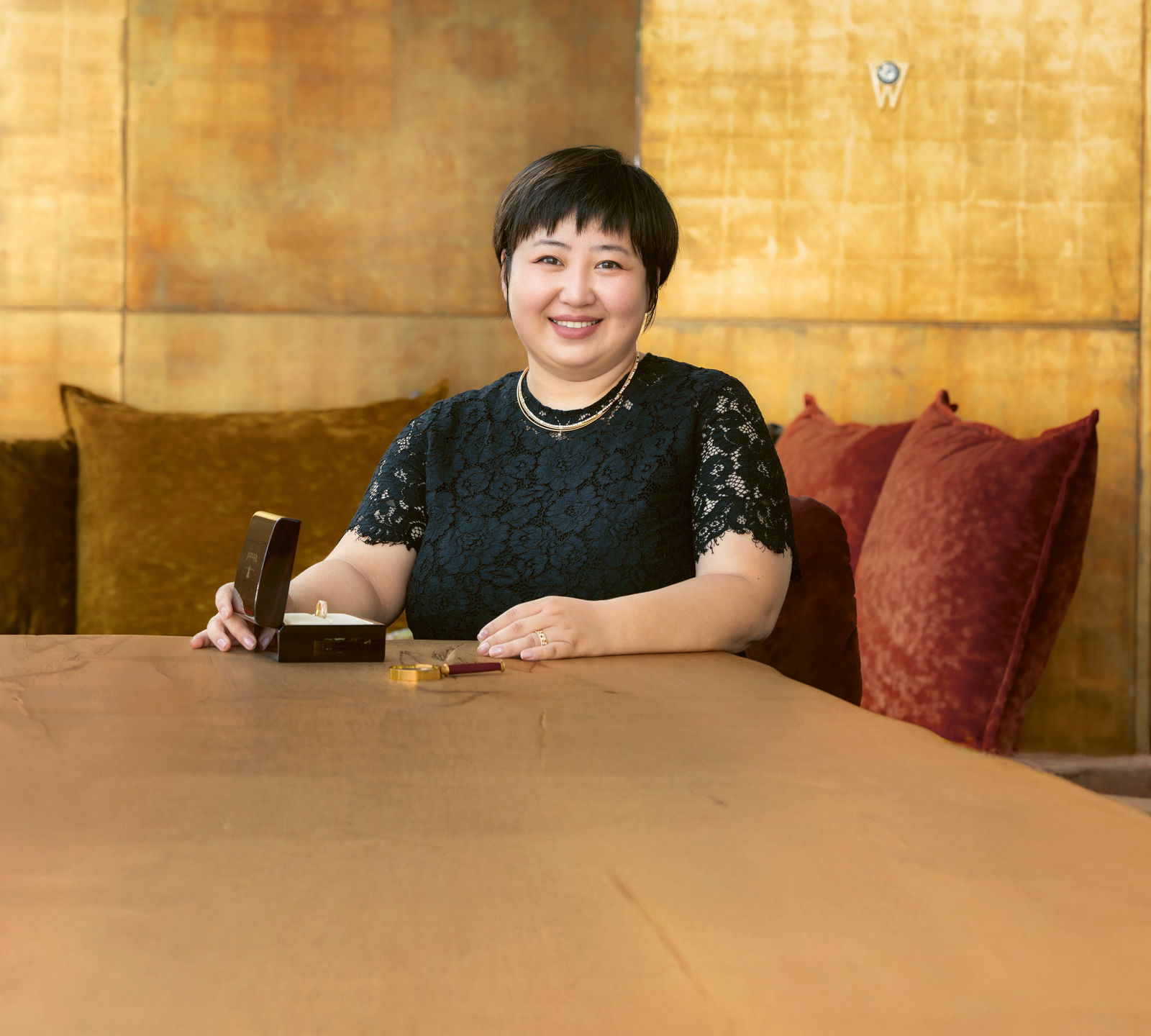 Portrait photograph of a Chinese Wellendorff jewellery expert Na Zhao