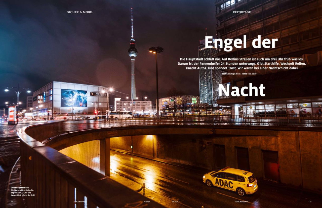 Aufgeschlagene Reportage „Engel der Nacht“: Berliner Stadtautobahn bei Nacht mit Fernsehturm und gelbem ADAC-Fahrzeug