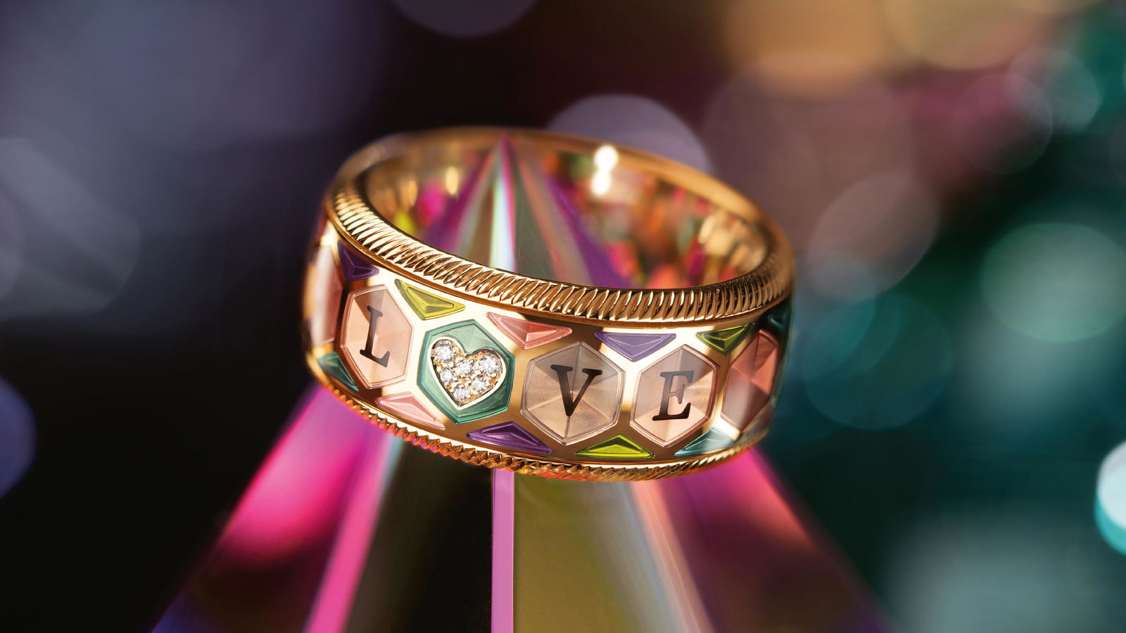 Detailaufnahme des Wellendorff Jahresrings 2026 AUS LIEBE