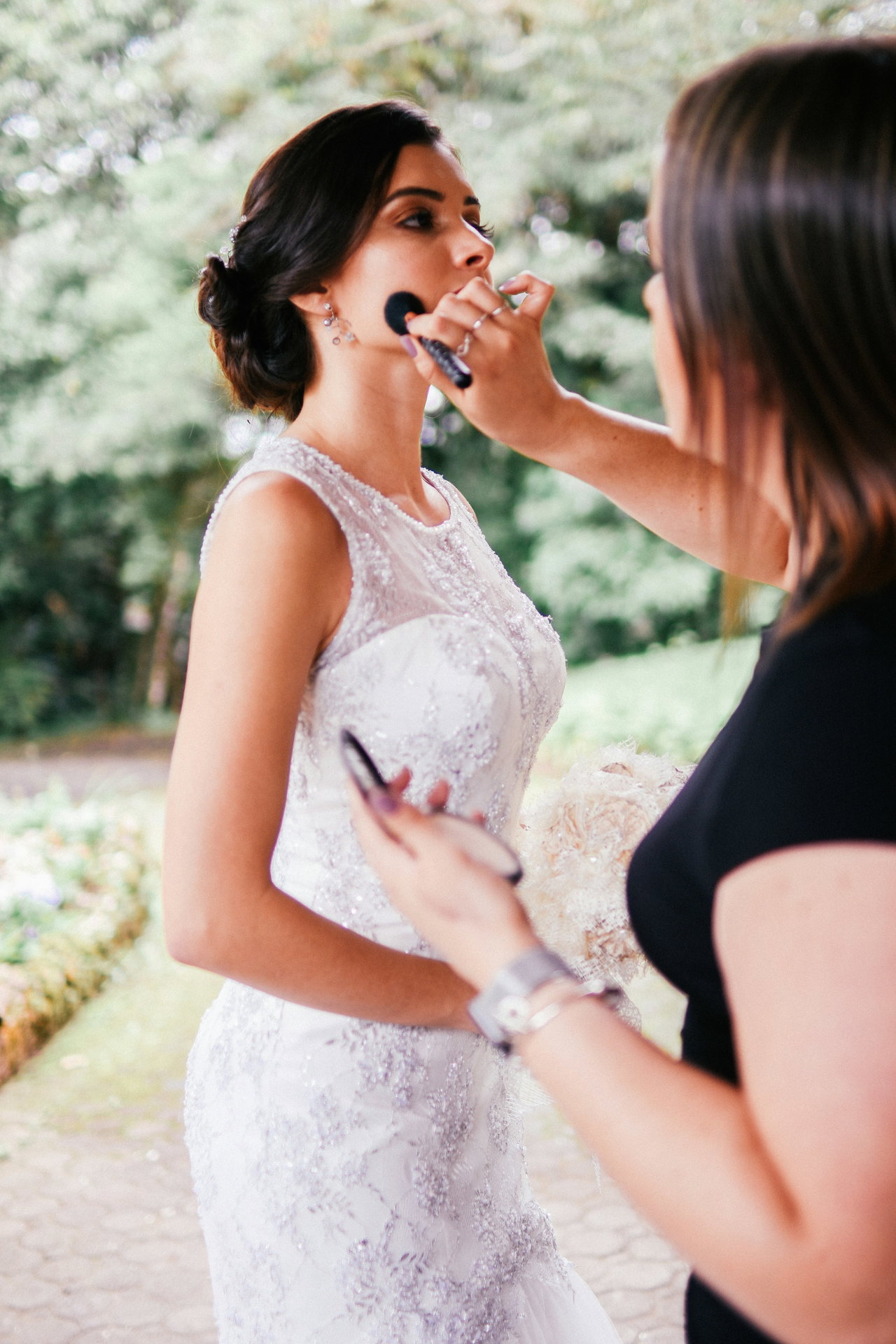 wedding make up-LOczKkVDRuI-unsplash