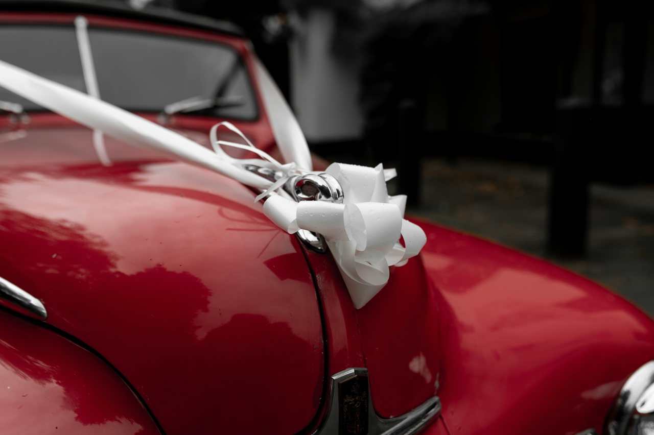 car wedding-7nB_7GkTRy0-unsplash
