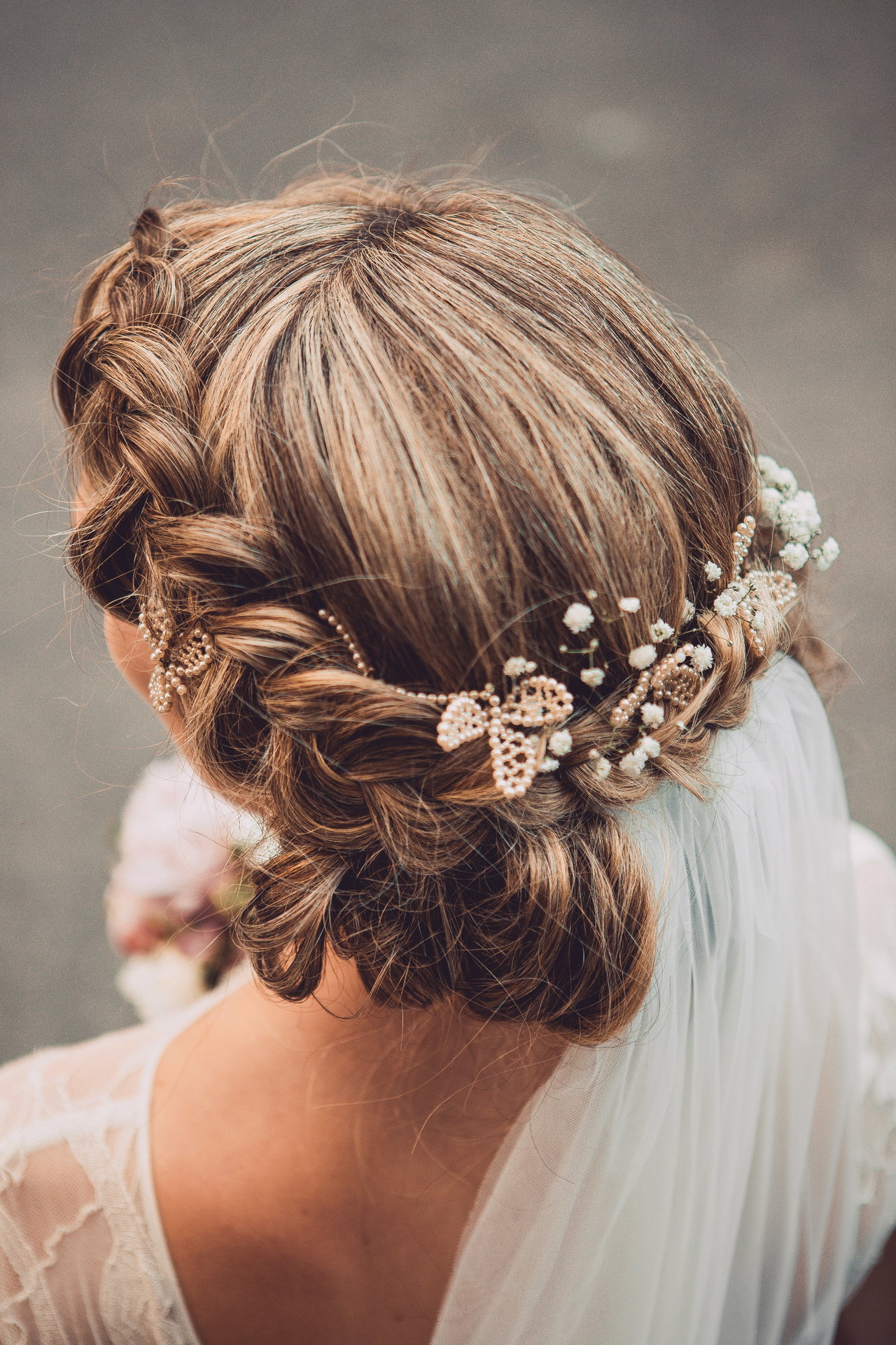 wedding hair-ZgdAGqdFDd0-unsplash