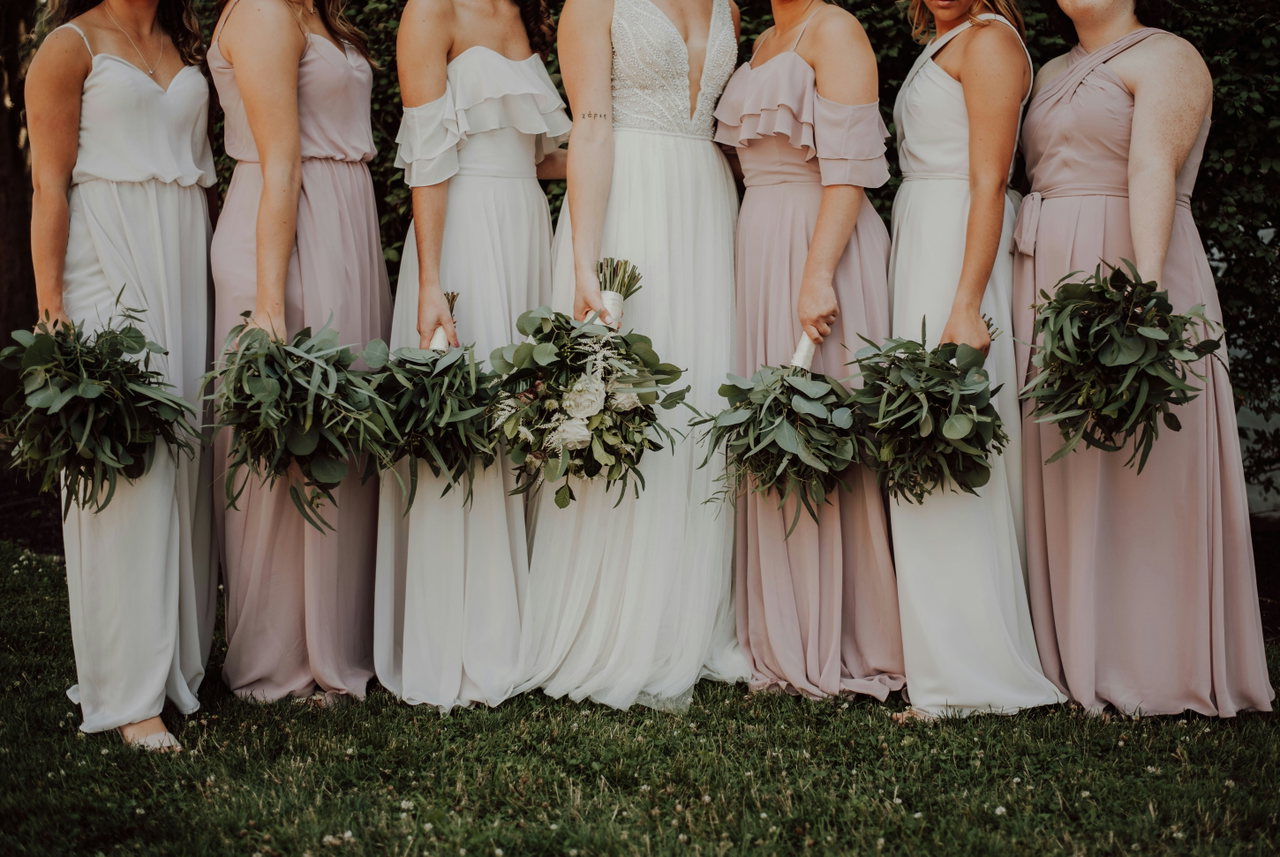 maid of honor-5VhSc5jCA2g-unsplash