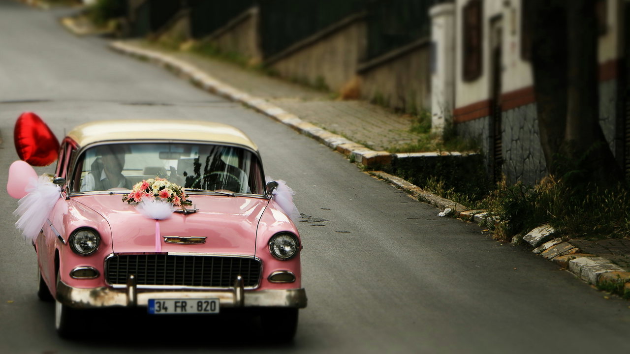 hochzeit autos-1MgWUoN53mM-unsplash