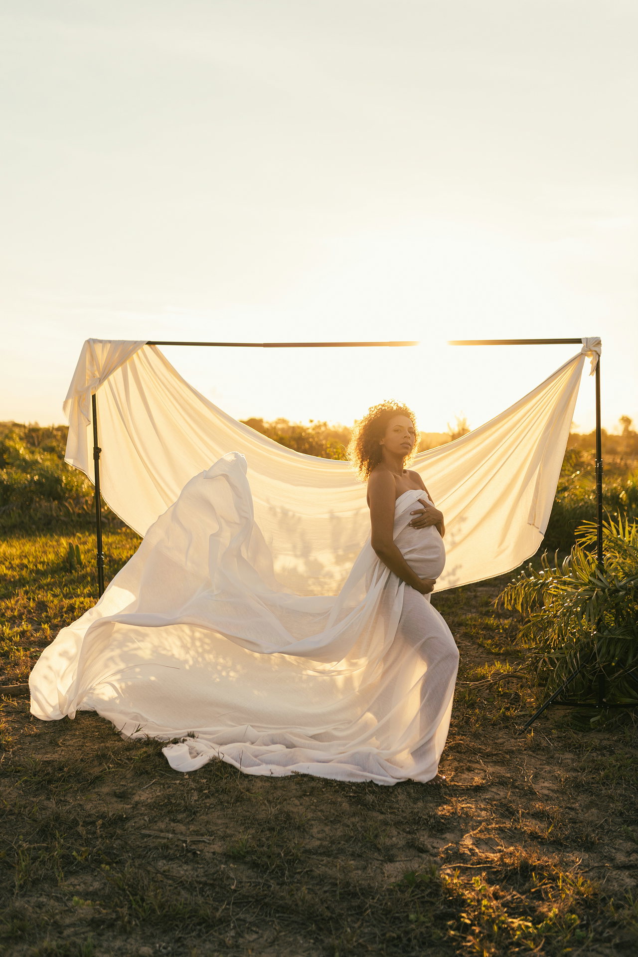 pregnant bride-9Kuh1NZMszk-unsplash