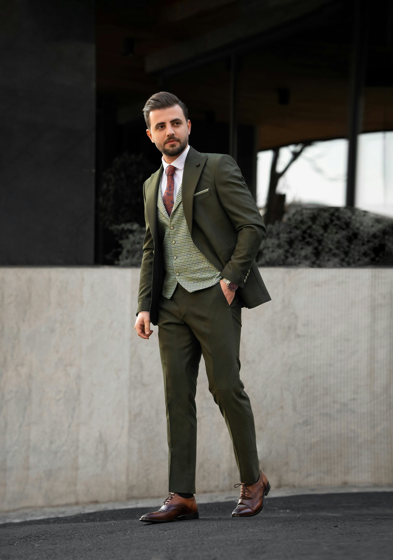 wedding suit-GjSI8GzF3Gs-unsplash