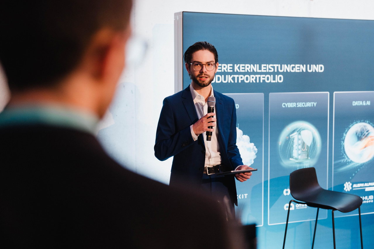 IG-RedID1195_RinaldiG_PublishingLeadersU40_Interview_IMAGE1(c)JensHartmann