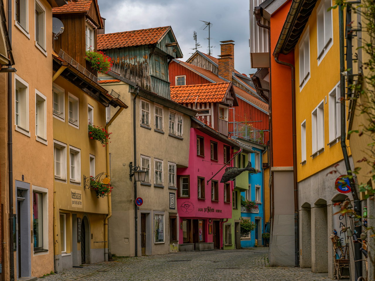 lindau-xUjwve73oM8-unsplash