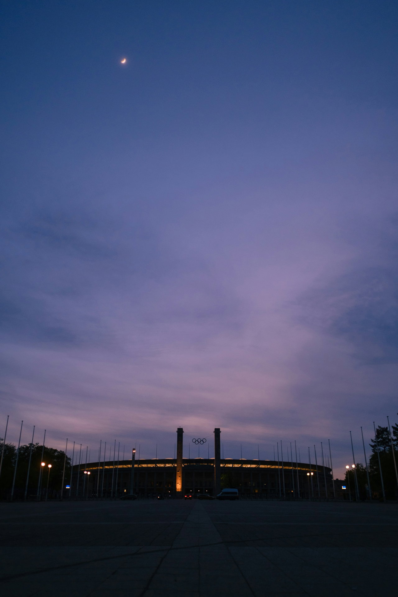olympiastadion berlin-o8yJ2wV-kUA-unsplash