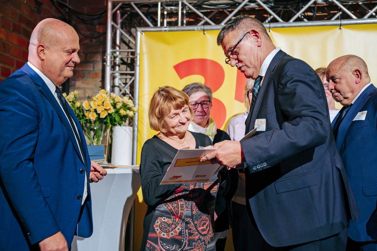 Bernburg_Ehrennadel_NEU