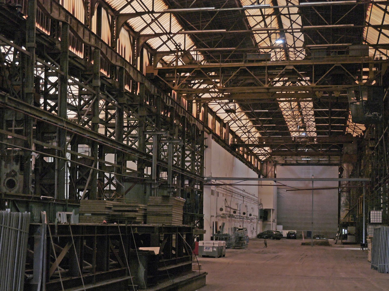 Umbauarbeiten in einer Industriehalle