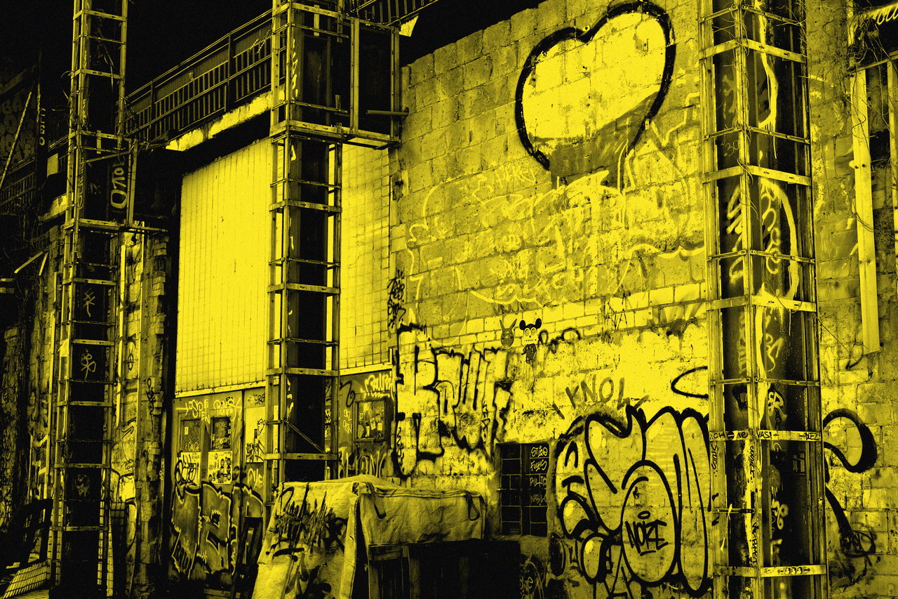 tb_mural2_gelb