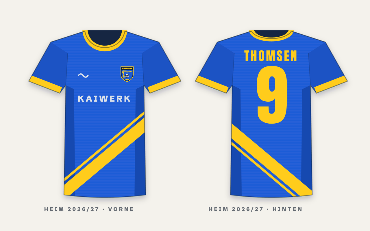 Heimtrikot des FC Kranhafen 09 für 2026/27 in Blau mit gelber diagonaler Kranlinie, Vorder- und Rückseite, hinten Thomsen mit der Nummer 9
